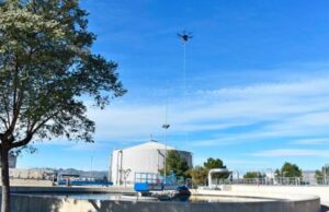 Una e-nose en un dron para olfatear las plantas de aguas residuales