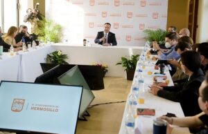 Para analizar avances, metas y proyectos para 2022, Toño Astiazarán y gabinete se reúnen