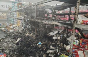 Se incendia Walmart de Tucson, Arizona.
