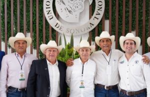 Acompaña Gobernador a ganaderos en asamblea general de UGRS