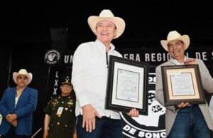 Acompaña Gobernador a ganaderos en asamblea general de UGRS