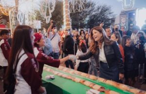 Atestiguan Toño Astiazarán y Patty Ruibal nuevo récord de Rosca de Reyes con 520 metros