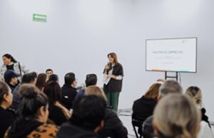 Promueve Patty Ruibal la atención de la salud mental en familias hermosillenses