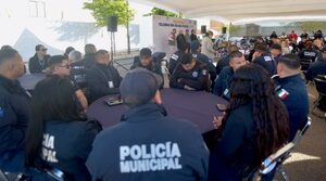 Reconoce Gobierno de Toño Astiazarán labor de policías municipales en su día