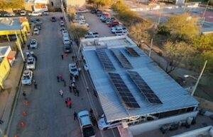 Entrega Antonio Astiazarán 10 patrullas eléctricas y sistema fotovoltaico en Comandancia Villa de Seris