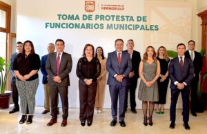 Toma protesta Antonio Astiazarán a servidores públicos en nuevas áreas municipales
