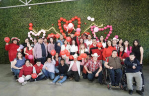 Jóvenes del Centro de Capacitación Ocupacional “Manos a la Vida” celebran el Día del Amor y la Amistad