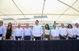 Gobierno de Sonora encabeza desfile por el Día del Trabajo
