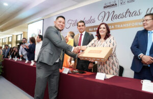 Reconoce Gobernador Durazo vocación transformadora de las maestras y los maestros: Froylán Gámez