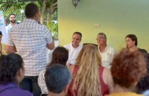 Acerca Toño Astiazarán atención y servicios del Municipio a la colonia Ley 57