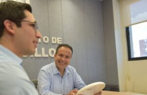 Impulsa Toño Astiazarán talento deportivo con apoyo a Selección Sonora de Ultimate Freesbe