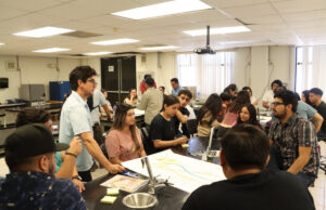 Fortalece Gobierno de Sonora vinculación con el sector social en favor de alumnos foráneos de Unisierra