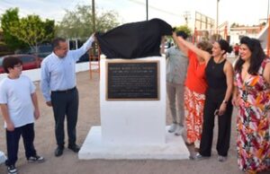 Devela Toño Astiazarán placa del parque “Mónica Félix Navarro”, obra ganadora del presupuesto CRECES 2024