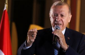 Spotify podría irse de Turquía por pleito con presidente Erdogan por canciones que se burlan de su esposa