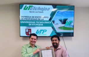 Gobierno de Sonora brinda certeza jurídica a la UTEtchojoa con entrega de escrituras de propiedad
