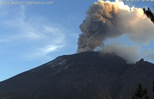 VIDEO: Popocatépetl mantiene actividad constante con 47 exhalaciones en 24 horas