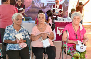 Con “Sonora Atiende” Gobernador Durazo lleva servicios gratuitos a la colonia Las Amapolas