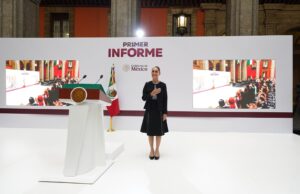 Sheinbaum rinde su primer informe de gobierno y resalta que la 4T se profundiza y destaca avances en reducción de pobreza