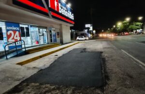 Cuadrillas de bacheo dan mantenimiento permanente a calles de Hermosillo