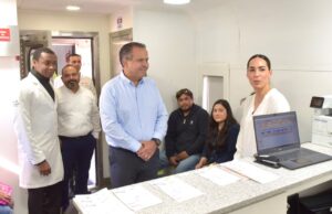Da bienvenida Toño Astiazarán a servicios de salud del Dr. Vagón en Hermosillo