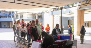 Instala Gobierno de Sonora punto de vacunación invernal en Centro de Gobierno