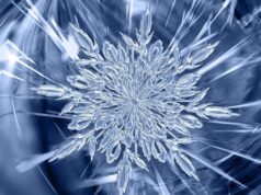 Descubrimiento de una nueva forma de hielo: el agua puede congelarse a temperatura ambiente