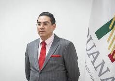 EU cancela la visa a Alex Tonatiuh, encargado de investigar la corrupción en Aduanas