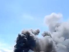 Cae aeronave en zona industrial de San Mateo Atenco; autoridades mantienen resguardo