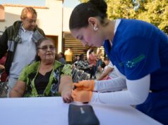 Acerca Ayuntamiento de Hermosillo sus servicios a Puerta del Rey con “Miércoles en tu Colonia”