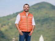 VIDEO: Este alcalde llega tarde a inauguración del Tren Ligero y literal se le fue el tren