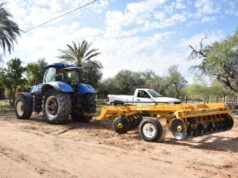 Entrega Sagarhpa maquinaria agrícola en Ures