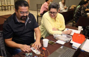 Fortalece SEC actualización de docentes en temas de robótica educativa