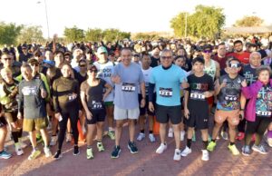 Se realiza con gran éxito la tradicional Carrera del Policía; participan más de 600 corredores