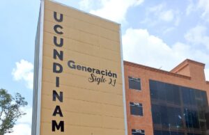 Estudiantes de la UES realizan estancia académica en Colombia
