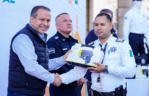 Refuerza Toño Astiazarán a policías municipales con más equipamiento para seguir blindando a Hermosillo