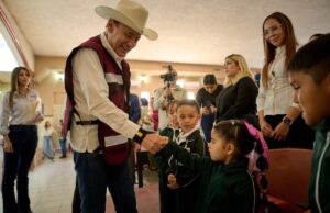 Gobernador Durazo lleva beneficios al campo, salud y educación a todos los municipios