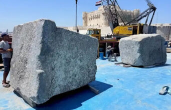 La tercera maravilla del mundo antiguo vuelve a la vida: restos del Faro de Alejandría son recuperados desde el fondo del mar