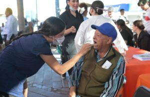 Brinda Ayuntamiento de Hermosillo jornada de salud en Mercado Municipal