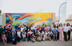 Apoyan Toño Astiazarán y Patty Ruibal talento de niñez hermosillense con mural comunitario en CIF Norte