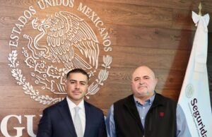 Julián LeBarón se reúne con Omar García Harfuch para abordar seguridad en Chihuahua