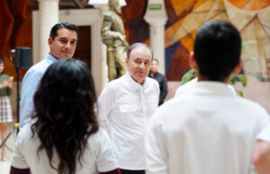 Gobernador Durazo profesionaliza a 350 mil sonorenses en inteligencia artificial con Microsoft