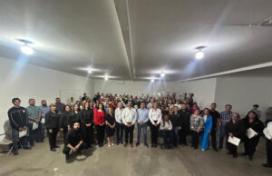 Gobierno de Sonora reconoce a egresados de Icatson con entrega de constancias