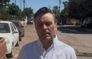 #KIUBOLEKIUBOLE Pepe Guerra impulsa campaña de descacharre en la colonia Primero de Mayo en Cajeme