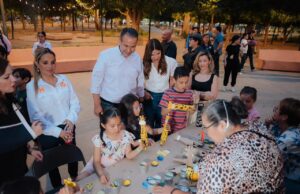 Ofrecen Toño Astiazarán y Patty Ruibal a niñas y niños diversión y experiencias formativas en el ChiquiFest 2026