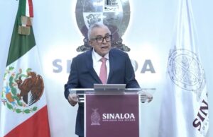 Rubén Rocha Moya solicita licencia temporal al cargo de gobernador.