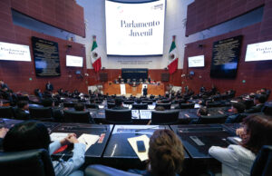 Inauguran el Parlamento Juvenil “Voces del Futuro MX”