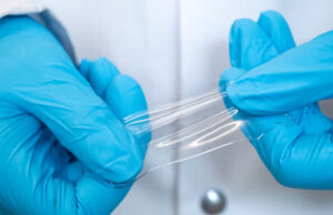 Investigadores surcoreanos crean un hidrogel con metal líquido para baterías flexibles que se estira un 900% y funciona a −20 °C sin perder rendimiento