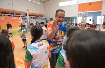 Apoya “Toño” Astiazarán a más de 350 niñas y niños con campamento “Verano en Movimiento”