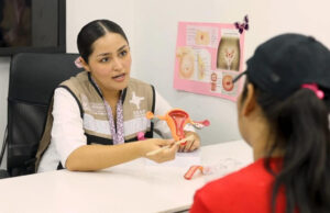 Promueve Salud Sonora la detección temprana del cáncer de mama y cuello uterino