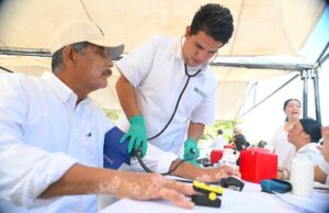 Promueve Toño Astiazarán más de 45 mil acciones de salud en área urbana y rural